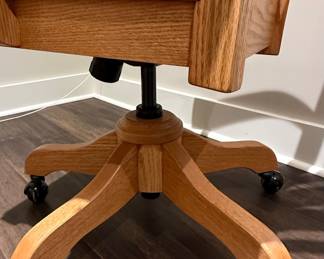 Oak Mission Style Swivel Desk Chair