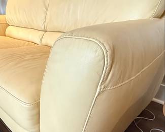 Italsofa Cream Leather Loveseat