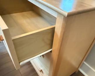 Les Industries A.P. Industries Inc. Dresser with Mirror