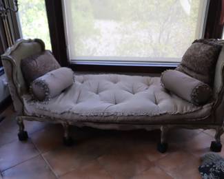 Ornate Louis XV Daybed Chaise 36 H x 86 L x 30 D $400 or Best Offer