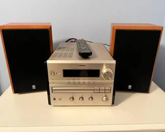 Yamaha CRXE300 CD Player with Speakers