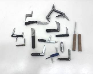 Lot of Collectible Pocket etc. Knives