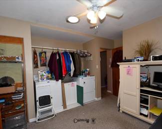 0421Laundry Room