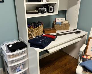 White Desk 