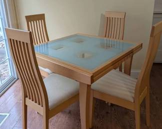 Calligaris Table and Chairs