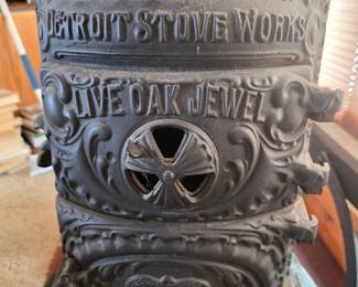Detroit Stove Works Live Oak Jewel Cast Iron Stove