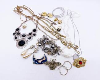 VINTAGE COSTUME JEWELRY