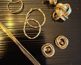 Assortment of 14k