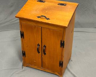 Solid pine potato bin