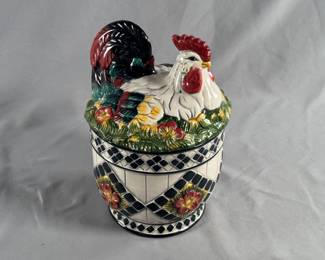 Nesting chicken cookie jar