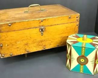 PM006 Pair of Decorative Boxes