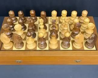 PM005 Vintage Wooden Chess Set