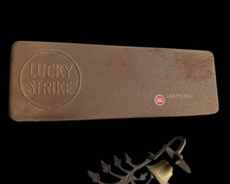 Vintage Lucky strike tin