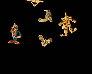 Vintage costume, jewelry pins