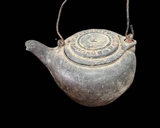 Cast-iron kettle