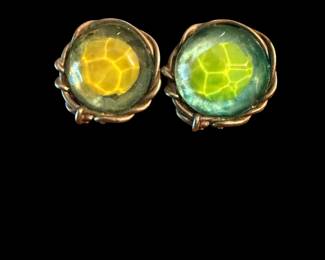 Vintage Pewter and green Glass Radial Flower Stud Earrings 