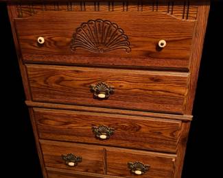 Chest of drawers