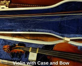 Violin with Case and Bow third image