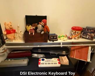 DSI Electronic Keyboard Toy B