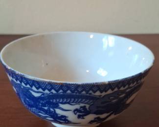 Chinese Blue and White Dragon Porcelain Bowls Set of  second image