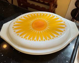 Pyrex Daisy Sunflower Divided Casserole Dish with Lid