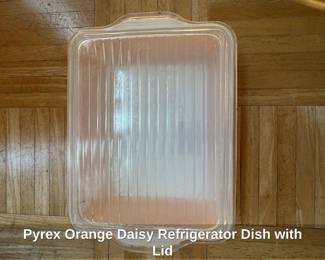 Pyrex Orange Daisy Refrigerator Dish with Lid second image