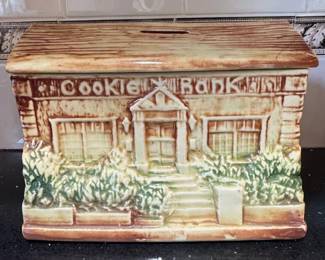 McCoy Cookie House Bank