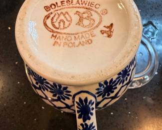 Boleslawiec Sugar Bowl with Lid and Bird Finial third image