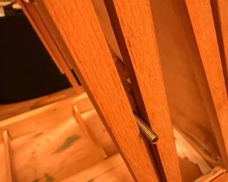 Wooden French Style Artists Field Easel with Storage Box third image