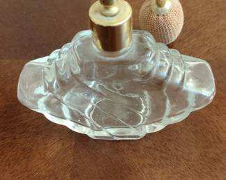 Vintage Glass Perfume Atomizer with Bulb