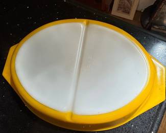 Pyrex Daisy Sunflower Divided Casserole Dish with Lid third image