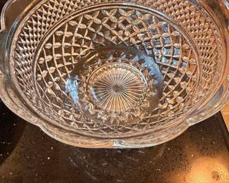 Anchor Hocking Wexford Crystal Punch Bowl with Pedestal second image