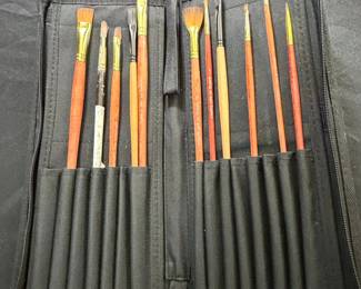 Santa Fe Art Supply Artist Brush Set with Case