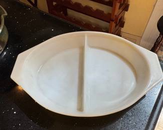 Pyrex Daisy Sunflower Divided Casserole Dish with Lid second image