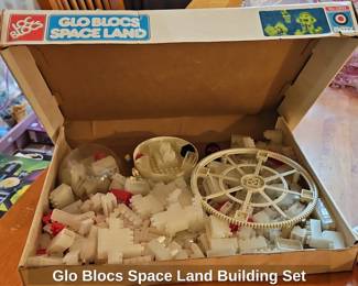 Glo Blocs Space Land Building Set second image
