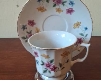 Royal Vale Bone China Teacup and Saucer Set