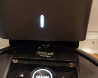 iRobot Roomba i  Robot Vacuum with Clean Base Automatic Dirt Disposal second image