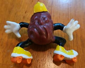 California Raisins Roller Skating Figurine second image