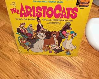 The Aristocats Story Book and Record