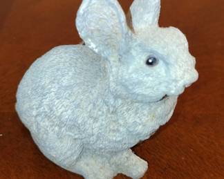 Resin Garden Bunny Figurine second image
