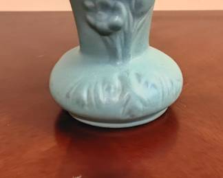 Hull Pottery Magnolia Vase
