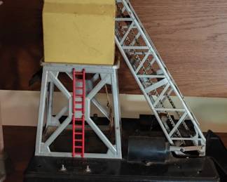 Lionel No. Coal Elevator Tin Lithographed Toy second image