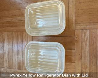 Pyrex Yellow Refrigerator Dish with Lid second image