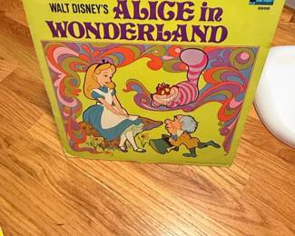 Walt Disneys Alice in Wonderland Illustrated Book and Record