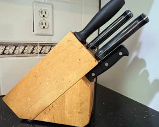 J.A. Henckels International Forged Premio Piece Knife Block Set third image