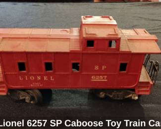 Lionel SP Caboose Toy Train Car