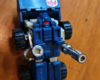 Transformers G Autobot Wheelie third image