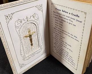 Vintage First Communion Prayer Book with Crucifix  Welcome, Jesus second image