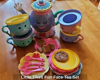 Little Tikes Fun Face Tea Set