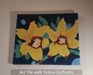 Art Tile with Yellow Daffodils